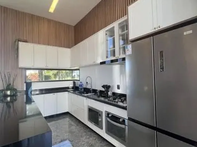 Imagem 8: Casa de Condomínio Térrea para Venda com 190 Metros Quadrados com 3 Quartos