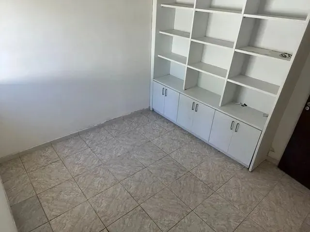 Imagem 4: Vendo Casa: 3 Qtos Um Sendo Suíte. (Aceito Proposta)