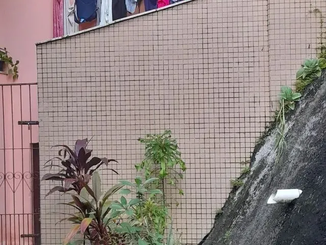 Imagem: Vende-Se Uma Casa com 6 Cômodos