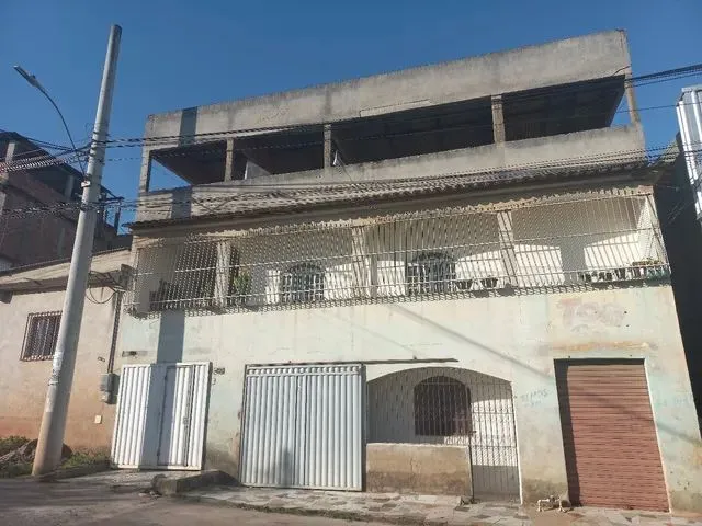 Imagem 2: Casas C/ Garagem + Ponto Comercial