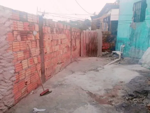 Imagem 6: Vende-Se Uma Casa com Outra Germinada