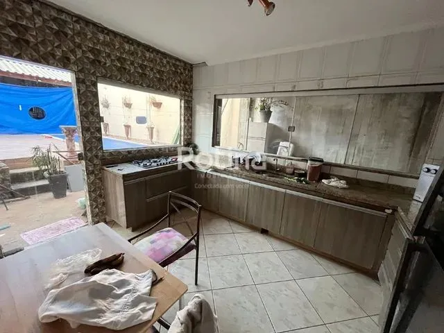 Imagem: Casa para Aluguel, 4 Quartos, 7 Vagas, Pampulha