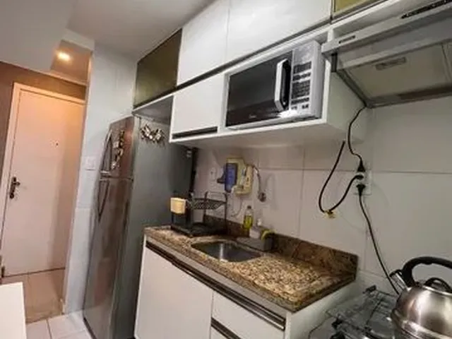 Imagem 2: Aluguel Apartamento 2/4 e 2 Vagas, Rua Parambu, Finamente Decorado, Semi Mobiliado