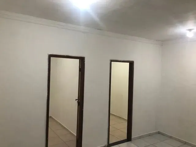 Imagem 1: Kitnet 2 Quartos Terreo