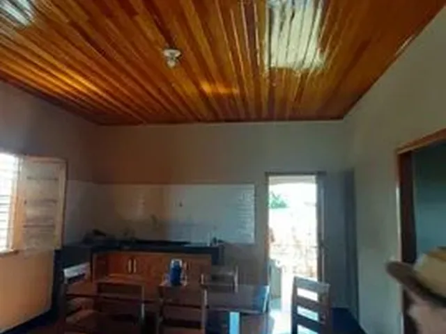 Imagem: A casa possui 2 Dormitórios, 1 Banheiro, 91m² de Área e