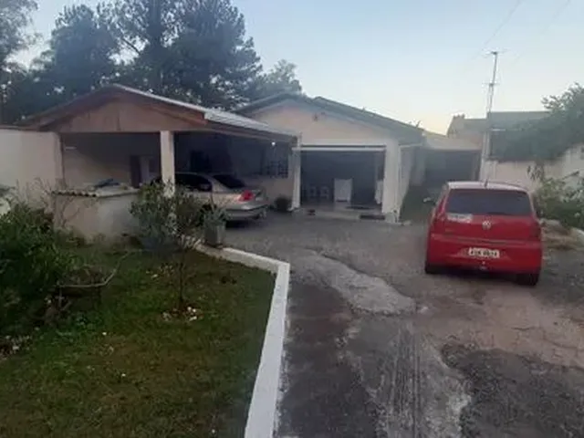 Imagem: Casa para Venda Possui 2 Casas com 3 Quartos