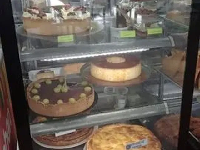 Imagem 2: Cafeteria Galpão / depósito com 5 vagas na garagem