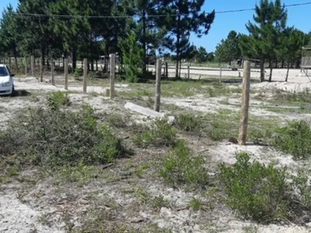Imagem: Terreno na Praia do Golfinho no Balneário