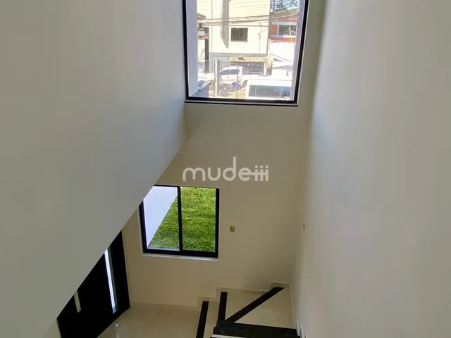 Imagem 2: Sobrado Alto Padrão