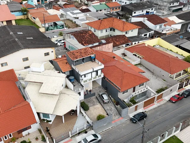 Imagem 5: Casa ampla com 6 dormitórios em barreiros