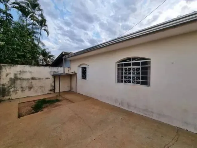 Imagem: Casa com Três Quartos em Benevides Localizado