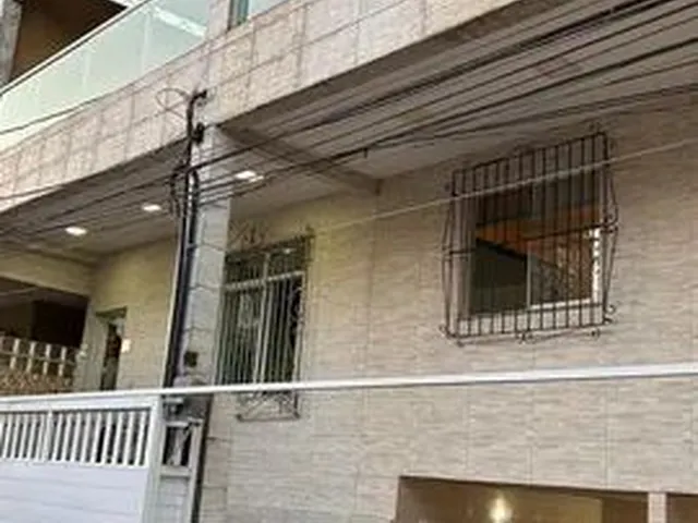 Imagem: Casa de Vila, Localizado na Rua Silverio
