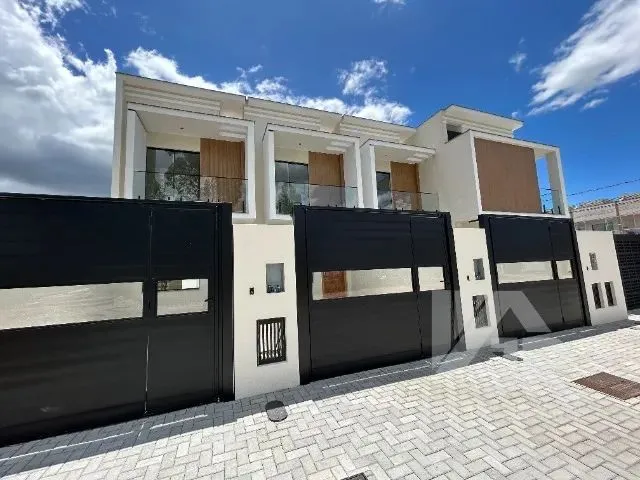 Imagem: Sobrado Novo com 2 Quartos a Venda em Camboriú