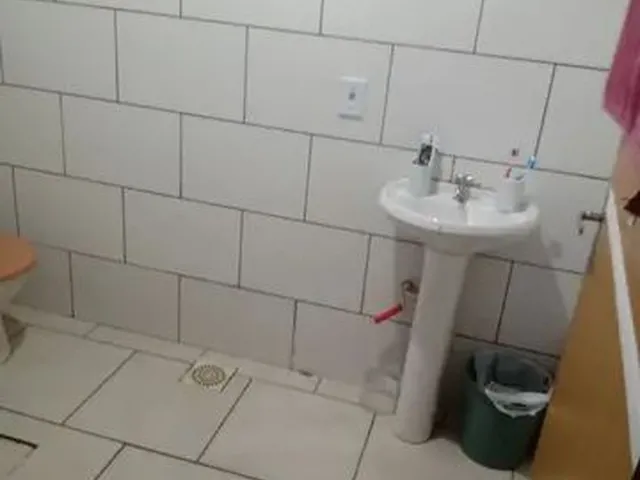 Imagem: Casa Vendo Só Contrato Compra Venda Pode