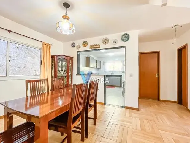 Imagem 12: Casa Dentro de Condomínio com 4 Quartos no Comary- Teresópolis