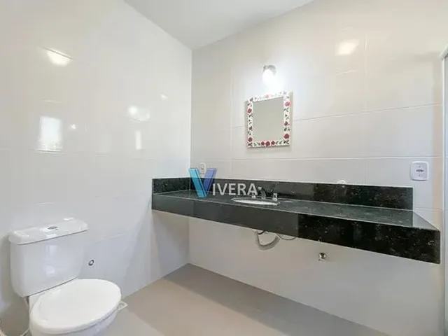 Imagem 2: Casa Dentro de Condomínio com 4 Quartos no Comary- Teresópolis