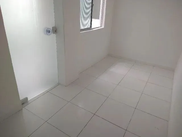 Imagem 16: Itapoan - Casa 3 Quartos, Ampla, Próxima Dorival Caymmi - Comércio/Residência