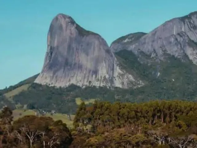Imagem: Área com Vista Privilegiada em Pedra Azul