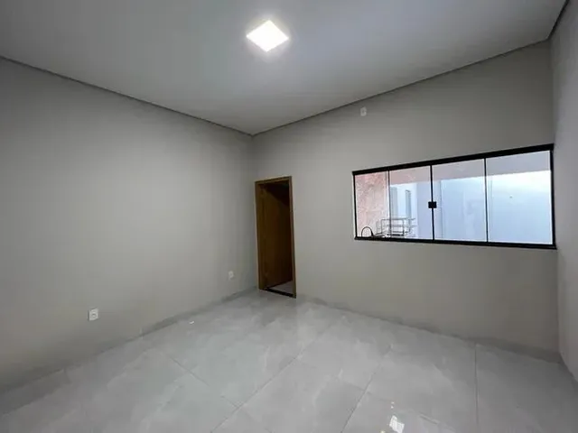 Imagem 2: Casa Disponível para Venda