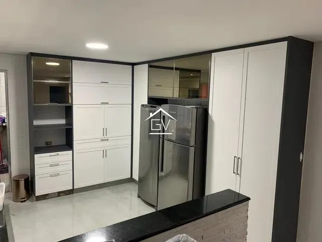 Imagem: A casa possui 3 Dormitórios, 1 Suíte, 2 Banheiros, 2