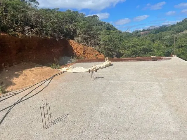 Imagem 2: Sítio com Cachoeira Propia,Base da Casa Pronta Leia Troco Parcelo Garrafão