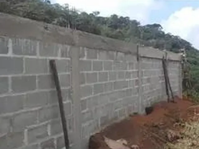 Imagem 15: Sítio com Cachoeira Propia,Base da Casa Pronta Leia Troco Parcelo Garrafão