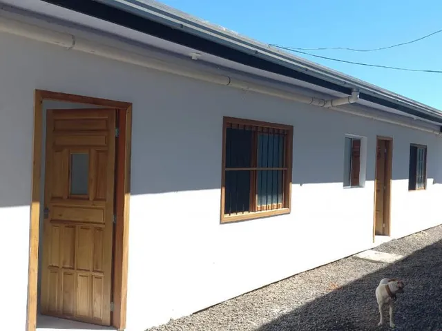 Imagem: Casa Mista com 3 Dormitorio(S) Localizado(A)