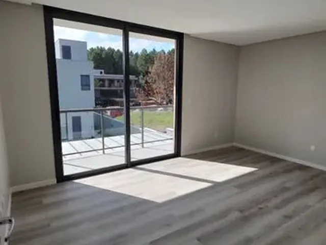 Imagem 2: Casa Nova em Estilo Moderno