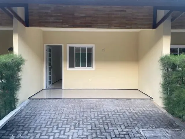 Imagem: Aluguel Casa Duplex - Condominio Vitória