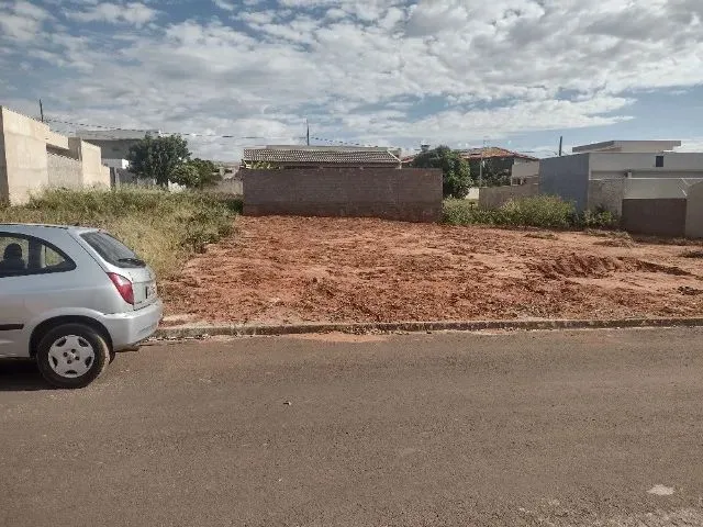 Imagem: Terreno Atrás do Hotel Sevilha