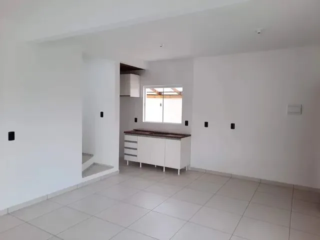 Imagem 6: Casa para Aluguel Anual com 3 Dormitórios, Sendo Uma Suíte no Campeche-Florianópolis/Sc