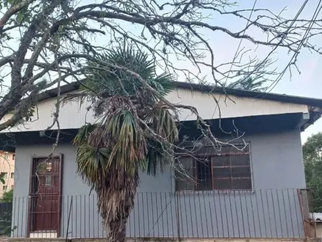 Imagem: A casa possui 3 Dormitórios, 1 Banheiro, 45m² de Área,