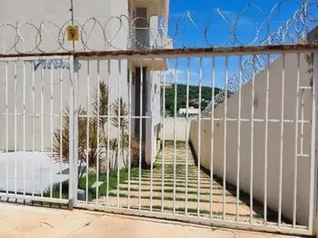 Imagem: Alugo Apartamento de 3 Quartos, Disponível