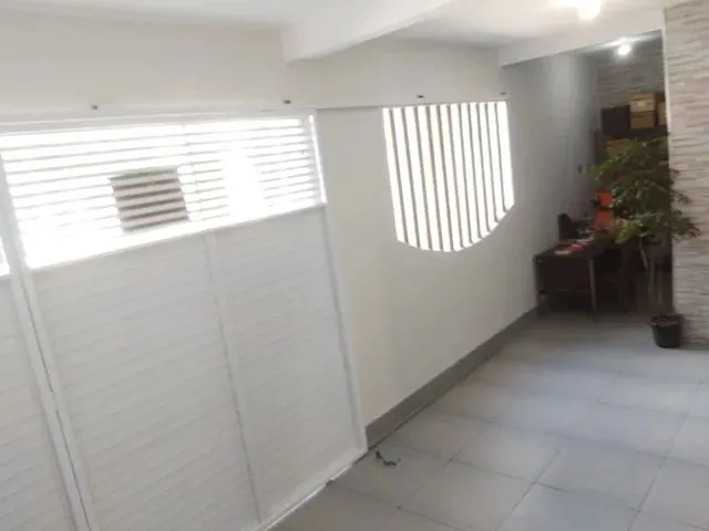 Imagem 1: Alugo Casa Mobiliada no Feira 10, Rua B, Possui 3/4 Sendo Um Suíte! Garagem Coberta!