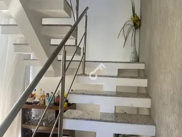 Imagem 2: Caji, Lauro de Freitas. Duplex Alto Padrão com 6 Quartos Sendo 4 Suítes em Condomínio