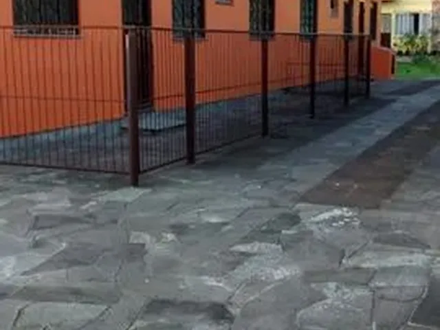 Imagem: Alugo Casa Alvenaria 02 Dorm.,Próximo Estação