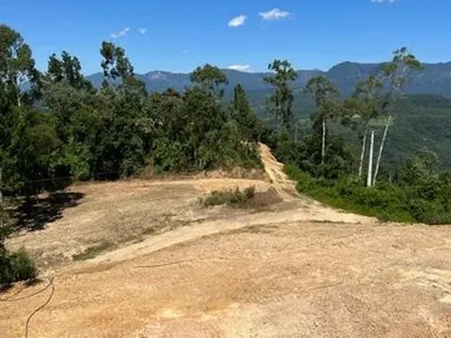 Imagem 3: Terreno em Anitapolis com Vista para a Serra Geral