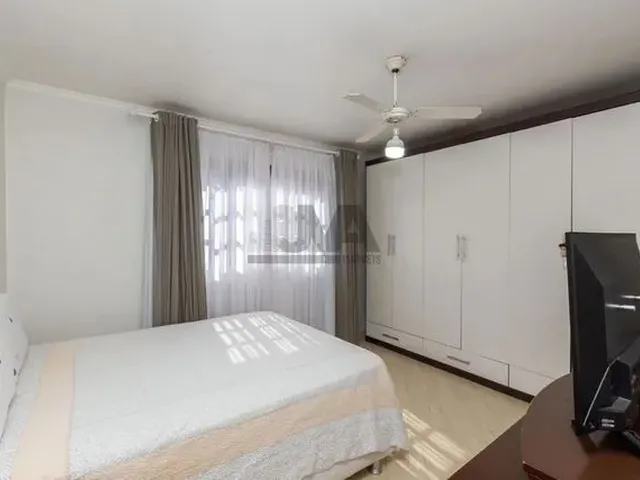 Imagem 12: Sobrado para Venda em Curitiba, Capão da Imbuia, 3 Dormitórios, 1 Suíte, 2 Banheiros