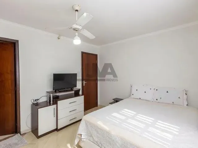 Imagem 3: Sobrado para Venda em Curitiba, Capão da Imbuia, 3 Dormitórios, 1 Suíte, 2 Banheiros