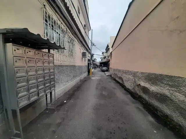 Imagem 4: Casa com 2 Quartos e Terraço na Rua Dona Clara. Pertinho da Praça do Patriarca