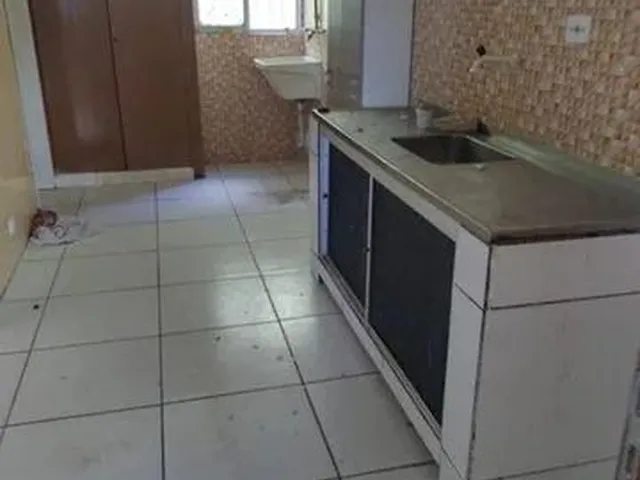 Imagem 3: Apartamento com 2 Dormitórios À Venda, 76 M² por R$ 130.000,00 - Casa Caiada