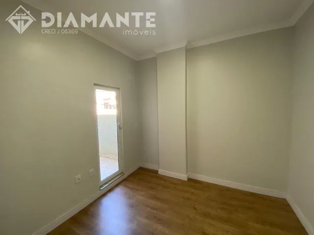 Imagem 2: Apartamento no Centro com Elevador e 02 Vagas de Garagem