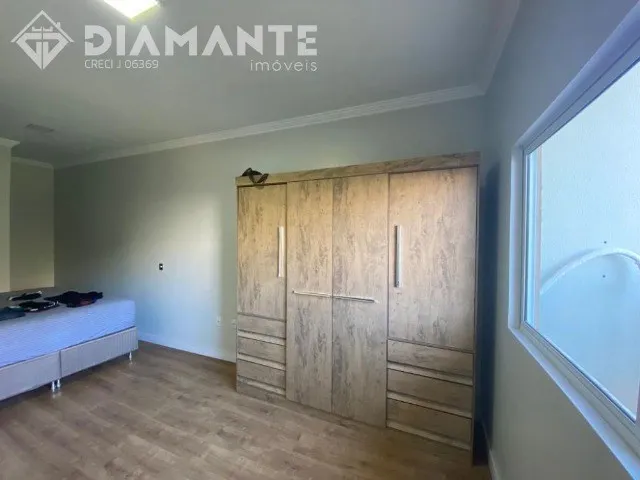 Imagem 3: Apartamento no Centro com Elevador e 02 Vagas de Garagem