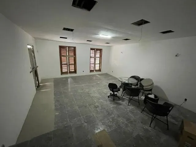 Imagem 11: Casa Comercial - 689,71 M² - Adrianópolis