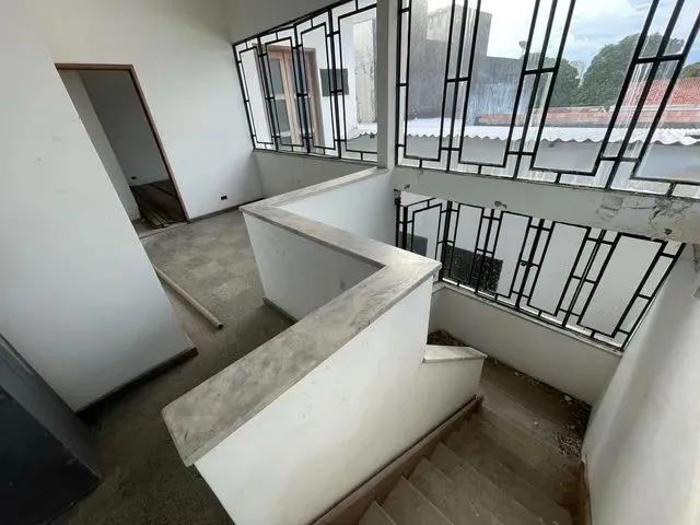Imagem 4: Casa Comercial - 689,71 M² - Adrianópolis