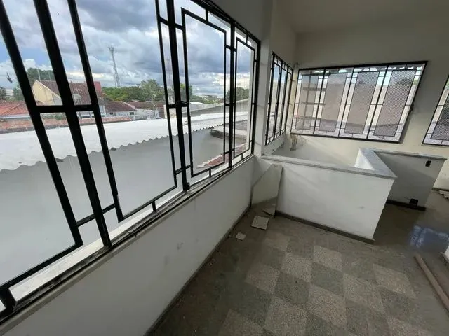 Imagem 3: Casa Comercial - 689,71 M² - Adrianópolis