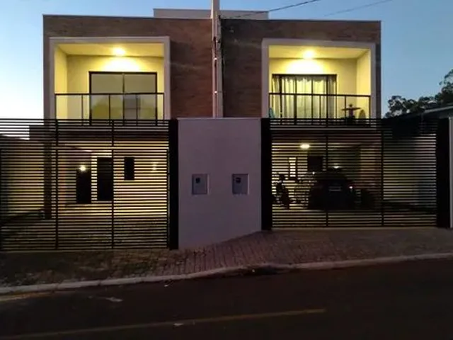 Imagem: Sobrado de Alto Padrão na Vila a em Foz