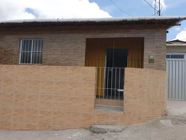 Imagem: A casa possui 2 Dormitórios, 1 Banheiro, 1 Vaga na