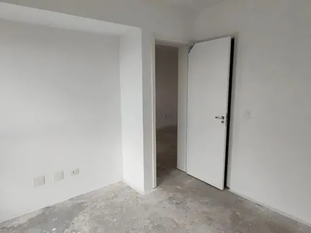 Imagem 4: Studio para Venda Tem 34 Metros Quadrados com 1 Quarto em Centro Cívico - Curitiba - Pr