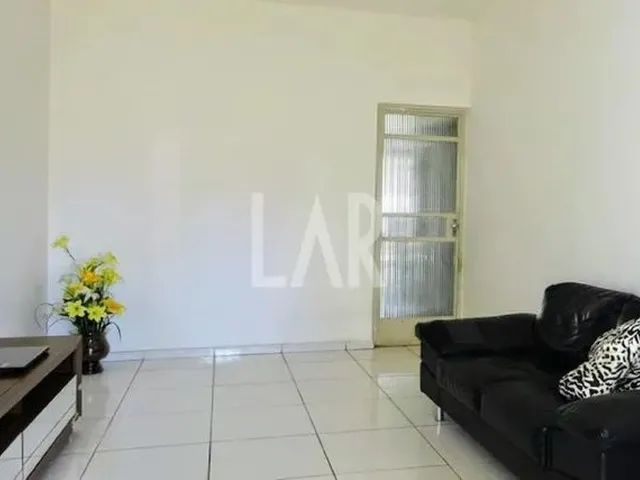 Imagem: Casa À Venda, 3 Quartos, 1 Suíte, 2 Vagas